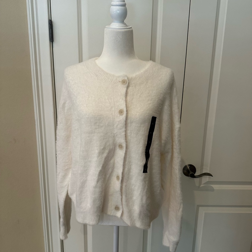 Banana Republic Cream Cardigan Sweater NWT XL. So soft!